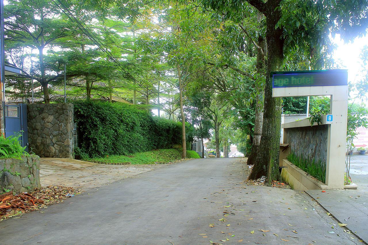 Zen Rooms Bukit Tunggul Bandung Exteriér fotografie